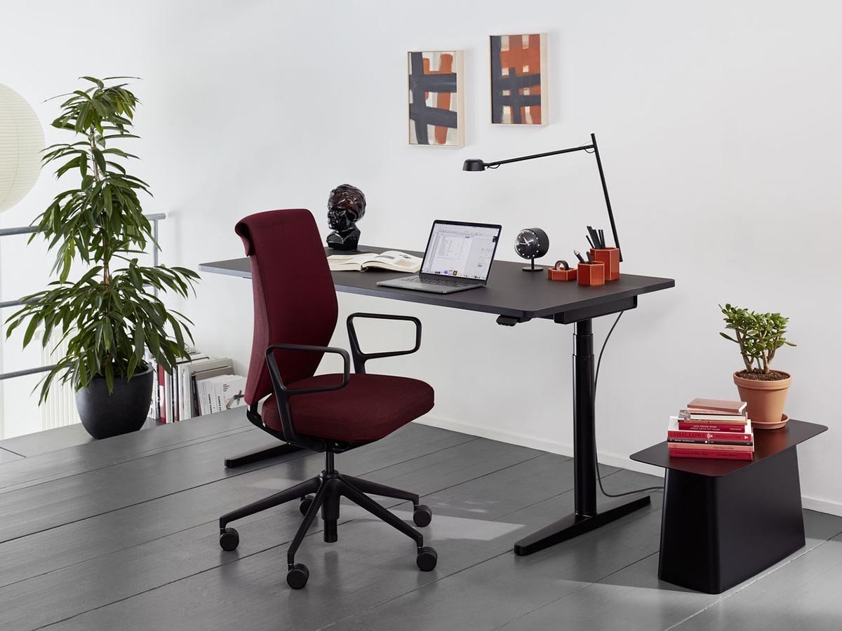 【ヴィトラ/Vitra / GOODS】のTyde 2 Home Desk Barrel-shaped / タイド 2 ホームデスク バレル インテリア・キッズ・メンズ・レディースファッション・服の通販 founy(ファニー) 　デスク　Desk, Work Desk　フォルム　Silhouette, Form　フランス　France, French　ホーム・キャンプ・アウトドア・お取り寄せ　Home Living / Home & Lifestyle / Camping Gear / Outdoor Camping　家具・インテリア　Home Furniture & Interior. Stylish & Functional Living Spaces　その他 インテリア雑貨、家具　Home Decor & Furniture Extras　参考イメージ|ID: prp329100004939774 ipo3291000000037069215