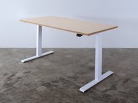 【ボーダレス/BORDERLESS / GOODS】のFeEL / フィール 電動昇降デスク(フィンランドバーチ天板) 大人の最旬トレンドファッション＆コーディネート founy(ファウニー) ウッド Wooden Design キャンバス Canvas, Canvas Fabric テーブル Table, Dining Table デスク Desk, Work Desk バランス Balance, Style Balance ローズ Rose, Rose Motif 送料無料 Free Shipping ビジネス 仕事 通勤 Business / Work / Commuting ホーム・キャンプ・アウトドア・お取り寄せ Home Living / Home & Lifestyle / Camping Gear / Outdoor Camping 家具・インテリア Home Furniture & Interior. Stylish & Functional Living Spaces その他 インテリア雑貨、家具 Home Decor & Furniture Extras |ID:prp329100004939915