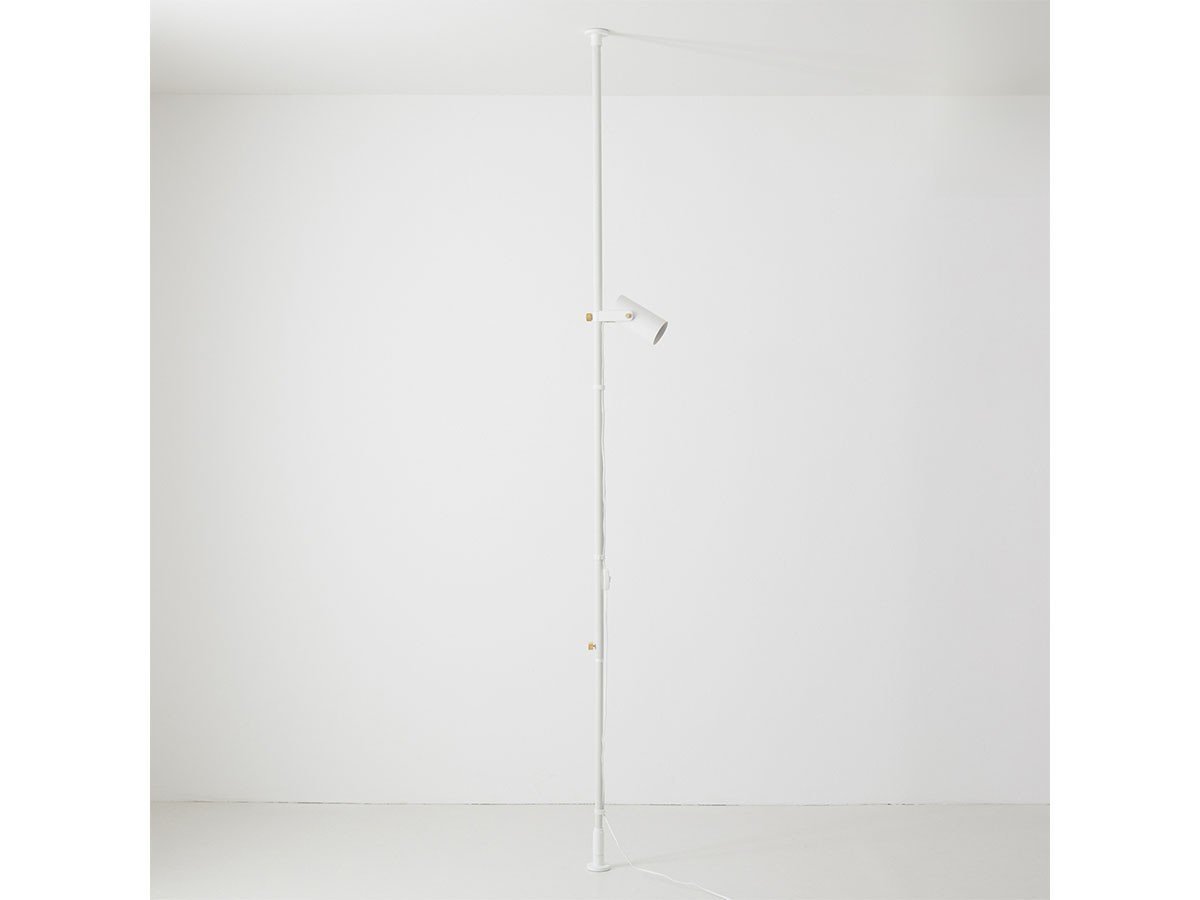 【ドロー ア ライン/DRAW A LINE / GOODS】のSpot Floorlight Set / スポット フロアライト セット インテリア・キッズ・メンズ・レディースファッション・服の通販 founy(ファニー) 　アクセサリー　Fashion Accessories　送料無料　Free Shipping　ホーム・キャンプ・アウトドア・お取り寄せ　Home Living / Home & Lifestyle / Camping Gear / Outdoor Camping　家具・インテリア　Home Furniture & Interior. Stylish & Functional Living Spaces　ライト・照明　Lamps & Lighting Fixtures　フロアランプ・スタンドライト　Floor Lamp / Standing Lamp　ホワイト|ID: prp329100004940182 ipo3291000000037074088
