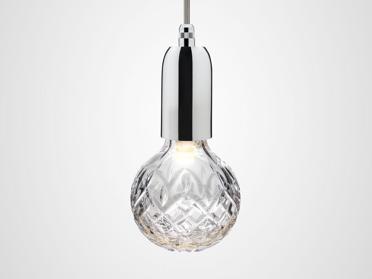 【リーブルーム/LEE BROOM / GOODS】のCRYSTAL BULB CHANDELIER 5 PIECE / クリスタルバルブ シャンデリア 5灯 インテリア・キッズ・メンズ・レディースファッション・服の通販 founy(ファニー) 　カッティング　Cutting Detail　クリスタル　Crystal, Swarovski　グラス　Glass, Eyewear　ハンド　Hand, Handmade　送料無料　Free Shipping　ホーム・キャンプ・アウトドア・お取り寄せ　Home Living / Home & Lifestyle / Camping Gear / Outdoor Camping　家具・インテリア　Home Furniture & Interior. Stylish & Functional Living Spaces　ライト・照明　Lamps & Lighting Fixtures　シャンデリア・クリスタル照明　Chandelier / Crystal Ceiling Light　本体ポリッシュドクローム、電球クリア|ID: prp329100004940457 ipo3291000000037076714