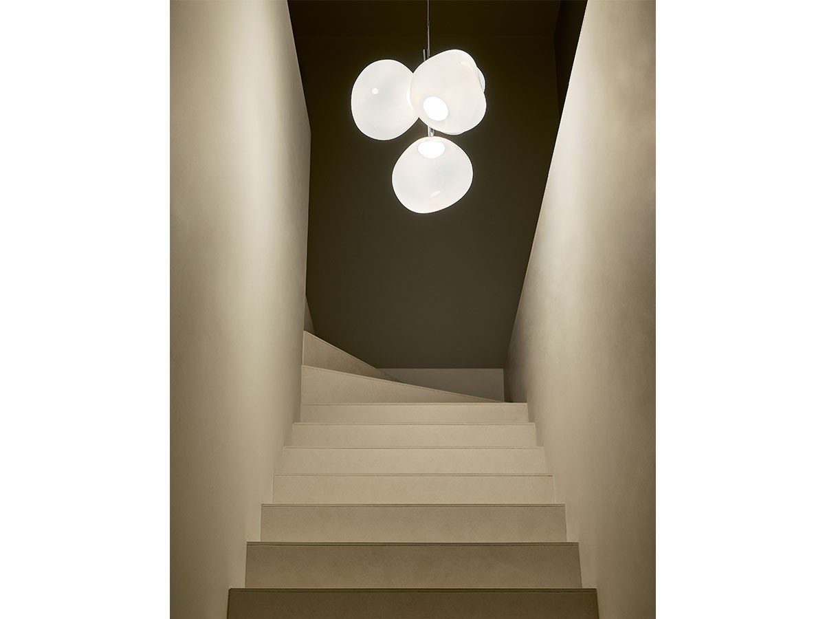 【トム ディクソン/Tom Dixon / GOODS】のMelt Mini Chandelier / メルト ミニ シャンデリア インテリア・キッズ・メンズ・レディースファッション・服の通販 founy(ファニー) 　送料無料　Free Shipping　ガラス　Glass, Glassware　コレクション　Collection, Seasonal Line　コンパクト　Compact, Small Size　ハンド　Hand, Handmade　ホーム・キャンプ・アウトドア・お取り寄せ　Home Living / Home & Lifestyle / Camping Gear / Outdoor Camping　家具・インテリア　Home Furniture & Interior. Stylish & Functional Living Spaces　ライト・照明　Lamps & Lighting Fixtures　シャンデリア・クリスタル照明　Chandelier / Crystal Ceiling Light　参考イメージ|ID: prp329100004940488 ipo3291000000037076997