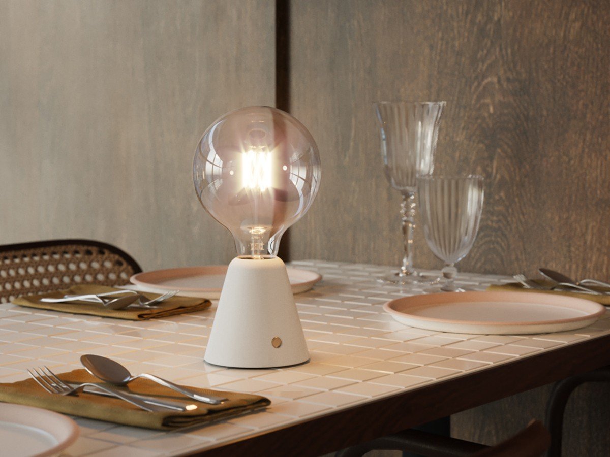 【クリエイティブケーブル/Creative Cables / GOODS】のCabless01 / ケーブレス01 + G125 ライトバルブ 人気、トレンドファッション・服の通販 founy(ファニー) 　イタリア　Italy　エレガント 上品　Elegant　ガラス　Glass, Glassware　シンプル　Simple, Minimal　テーブル　Table, Dining Table　デスク　Desk, Work Desk　モダン　Modern, Contemporary　送料無料　Free Shipping　おすすめ　Recommended / Our Picks　ホーム・キャンプ・アウトドア・お取り寄せ　Home Living / Home & Lifestyle / Camping Gear / Outdoor Camping　家具・インテリア　Home Furniture & Interior. Stylish & Functional Living Spaces　ライト・照明　Lamps & Lighting Fixtures　 other-1|ID: prp329100004940495 ipo3291000000037077052