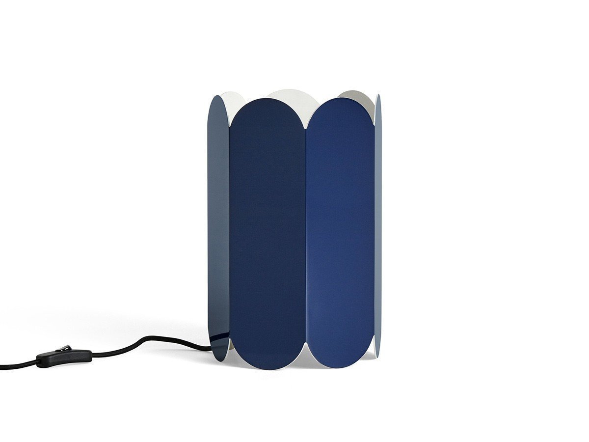 【ヘイ/HAY / GOODS】のARCS SHADE + CORD SET TABLE / アークス シェード + テーブルコードセット インテリア・キッズ・メンズ・レディースファッション・服の通販 founy(ファニー) 　シンプル　Simple, Minimal　スカラップ　Scallop, Scalloped Edge　テーブル　Table, Dining Table　パターン　Pattern, Design Print　フォルム　Silhouette, Form　送料無料　Free Shipping　ホーム・キャンプ・アウトドア・お取り寄せ　Home Living / Home & Lifestyle / Camping Gear / Outdoor Camping　家具・インテリア　Home Furniture & Interior. Stylish & Functional Living Spaces　ライト・照明　Lamps & Lighting Fixtures　コバルトブルー|ID: prp329100004940530 ipo3291000000037077457