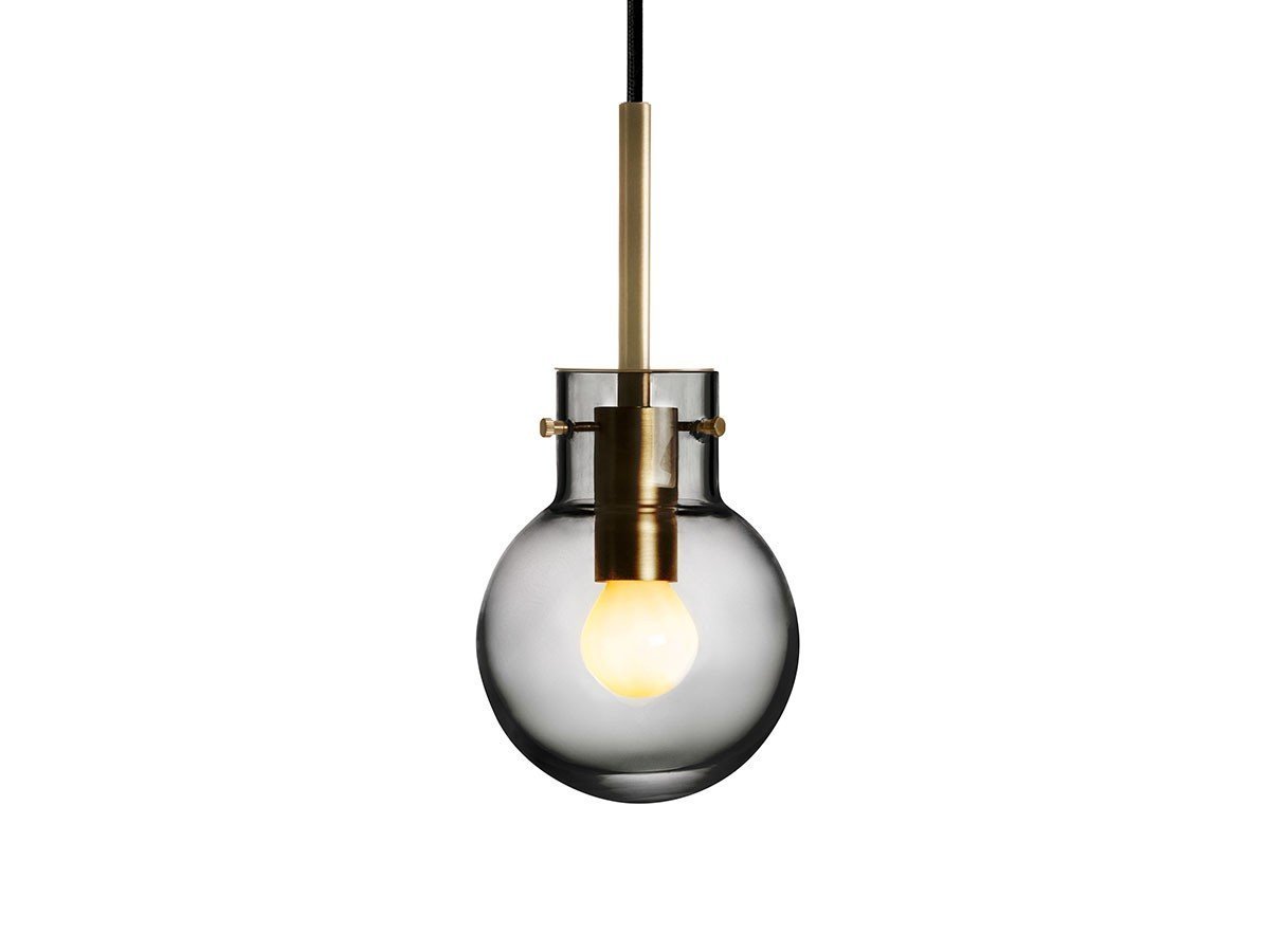 【ハーデラン/Hadeland / GOODS】のCrystal Spheres Unpatterned Φ120 / クリスタル スフィアース アンパターンド Φ120 インテリア・キッズ・メンズ・レディースファッション・服の通販 founy(ファニー) 　送料無料　Free Shipping　ガラス　Glass, Glassware　クリスタル　Crystal, Swarovski　パターン　Pattern, Design Print　フォルム　Silhouette, Form　ホーム・キャンプ・アウトドア・お取り寄せ　Home Living / Home & Lifestyle / Camping Gear / Outdoor Camping　家具・インテリア　Home Furniture & Interior. Stylish & Functional Living Spaces　ライト・照明　Lamps & Lighting Fixtures　ペンダントライト・吊り下げ照明　Pendant Light / Hanging Light Fixture　グレー|ID: prp329100004940630 ipo3291000000037078184