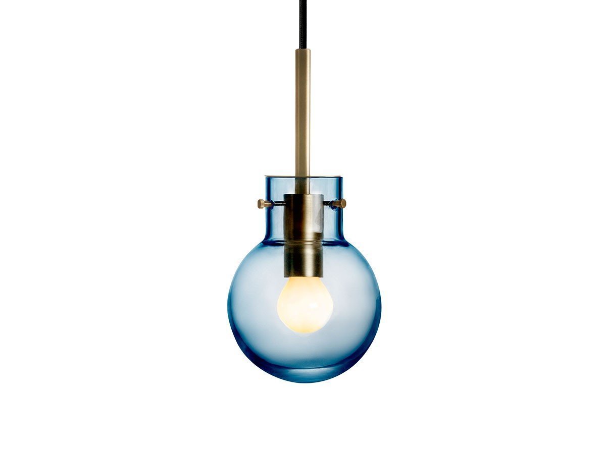 【ハーデラン/Hadeland / GOODS】のCrystal Spheres Unpatterned Φ120 / クリスタル スフィアース アンパターンド Φ120 インテリア・キッズ・メンズ・レディースファッション・服の通販 founy(ファニー) 　送料無料　Free Shipping　ガラス　Glass, Glassware　クリスタル　Crystal, Swarovski　パターン　Pattern, Design Print　フォルム　Silhouette, Form　ホーム・キャンプ・アウトドア・お取り寄せ　Home Living / Home & Lifestyle / Camping Gear / Outdoor Camping　家具・インテリア　Home Furniture & Interior. Stylish & Functional Living Spaces　ライト・照明　Lamps & Lighting Fixtures　ペンダントライト・吊り下げ照明　Pendant Light / Hanging Light Fixture　ブルー|ID: prp329100004940630 ipo3291000000037078187