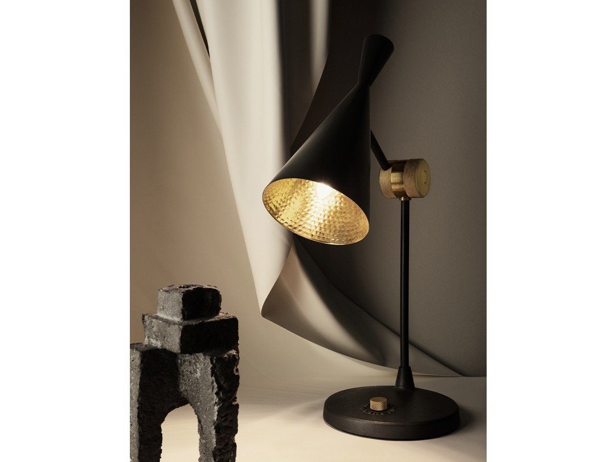 【トム ディクソン/Tom Dixon / GOODS】のBeat Table LED / ビート テーブルライト 内蔵LED インテリア・キッズ・メンズ・レディースファッション・服の通販 founy(ファニー) 　送料無料　Free Shipping　インド　Indian Textile　シンプル　Simple, Minimal　テーブル　Table, Dining Table　ハンド　Hand, Handmade　ホーム・キャンプ・アウトドア・お取り寄せ　Home Living / Home & Lifestyle / Camping Gear / Outdoor Camping　家具・インテリア　Home Furniture & Interior. Stylish & Functional Living Spaces　ライト・照明　Lamps & Lighting Fixtures　デスクライト・卓上照明　Desk Lamp / Table Lamp / Study Light　参考イメージ|ID: prp329100004940733 ipo3291000000037078959