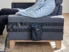 【クラッシュゲート/CRASH GATE / GOODS】のBARRETT SOFA / バレット 2.5人掛けソファ 人気、トレンドファッション・服の通販 founy(ファニー) キャンバス Canvas, Canvas Fabric クッション Cushion, Throw Pillow テーブル Table, Dining Table フェザー Feather, Feather Detail ポーチ Pouch, Small Case リラックス Relax, Relaxed Fit ルーズ Loose, Oversized ループ Loop, Loop Knit ホーム・キャンプ・アウトドア・お取り寄せ Home Living / Home & Lifestyle / Camping Gear / Outdoor Camping 家具・インテリア Home Furniture & Interior. Stylish & Functional Living Spaces ソファー Couches & Sofas thumbnail 両肘サイドに、アタッチメントがつけられるベルト構造を搭載しています。|ID: prp329100004940871 ipo3291000000037080697