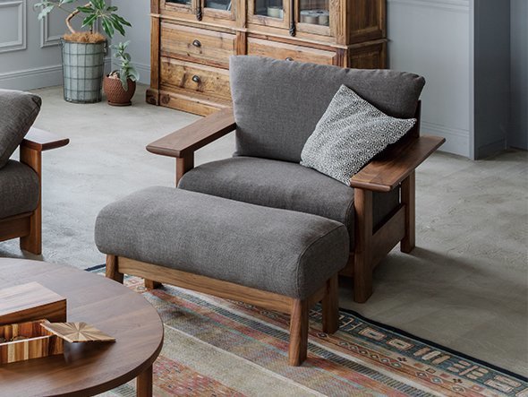 【ナガノインテリア/NAGANO INTERIOR / GOODS】のREAL LAND stool / リアル ランド スツール SC101-1S / MS インテリア・キッズ・メンズ・レディースファッション・服の通販 founy(ファニー) 　送料無料　Free Shipping　シリコン　Silicone, Silicone Material　スプリング　Spring, Spring Collection　フェザー　Feather, Feather Detail　リアル　Real, Realistic　ホーム・キャンプ・アウトドア・お取り寄せ　Home Living / Home & Lifestyle / Camping Gear / Outdoor Camping　家具・インテリア　Home Furniture & Interior. Stylish & Functional Living Spaces　その他 インテリア雑貨、家具　Home Decor & Furniture Extras　同シリーズの「ランド1人掛けソファ」とコーディネートしたイメージ|ID: prp329100004940928 ipo3291000000037081450