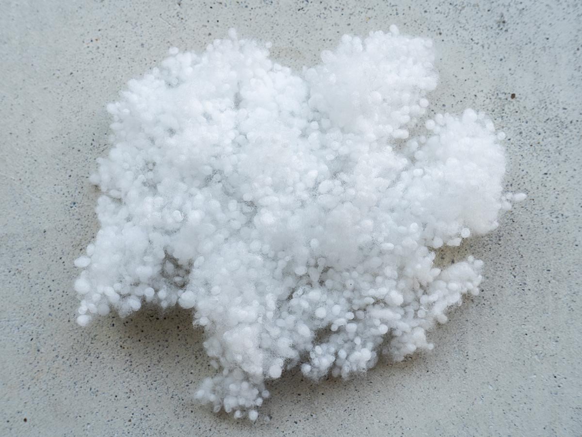 【フランネルソファ/FLANNEL SOFA / GOODS】のLENIS 3P SOFA / レニス 3人掛けソファ インテリア・キッズ・メンズ・レディースファッション・服の通販 founy(ファニー) 　クッション　Cushion, Throw Pillow　シンプル　Simple, Minimal　スタンダード　Standard, Basic　パイピング　Piping, Trim Design　フォルム　Silhouette, Form　ポケット　Pocket, Pocket Detail　モダン　Modern, Contemporary　リラックス　Relax, Relaxed Fit　ホーム・キャンプ・アウトドア・お取り寄せ　Home Living / Home & Lifestyle / Camping Gear / Outdoor Camping　家具・インテリア　Home Furniture & Interior. Stylish & Functional Living Spaces　ソファー　Couches & Sofas　背クッションには、2種類のポリエステル繊維を極小の粒状に加工した中材を使用。ダマになりにくく、型崩れ|ID: prp329100004940952 ipo3291000000037081792