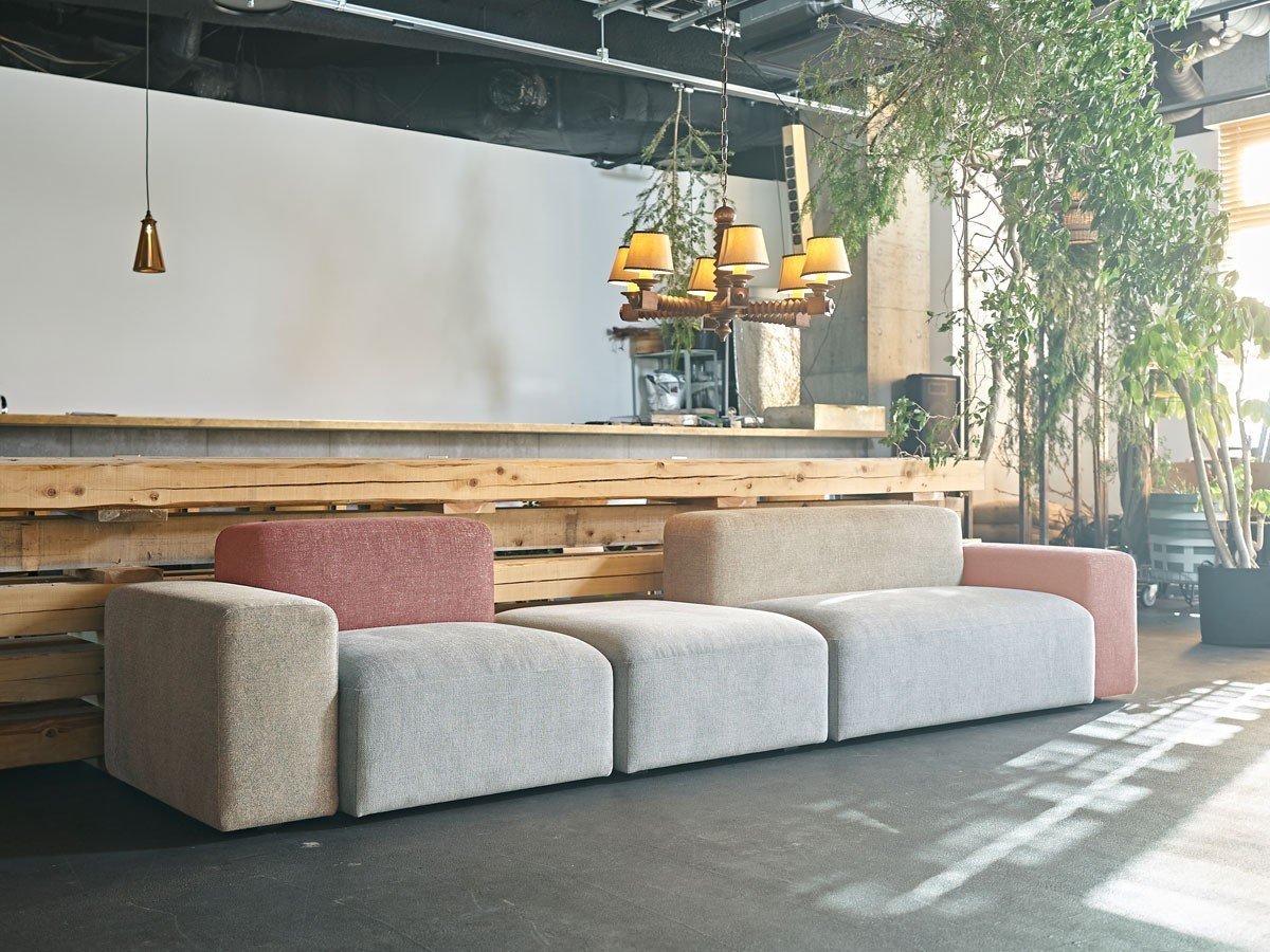 【コロン/COLON / GOODS】のCOLON sofa 2seater right arm / コロンソファ 2人掛け 右アーム インテリア・キッズ・メンズ・レディースファッション・服の通販 founy(ファニー) 　イエロー　Yellow　クッション　Cushion, Throw Pillow　スタンダード　Standard, Basic　ストーン　Stone, Gem-Like　パターン　Pattern, Design Print　フィット　Fit, Slim Fit　リラックス　Relax, Relaxed Fit　リーフ　Leaf, Botanical Leaf　ホーム・キャンプ・アウトドア・お取り寄せ　Home Living / Home & Lifestyle / Camping Gear / Outdoor Camping　家具・インテリア　Home Furniture & Interior. Stylish & Functional Living Spaces　ソファー　Couches & Sofas　参考イメージ|ID: prp329100004940974 ipo3291000000037082139