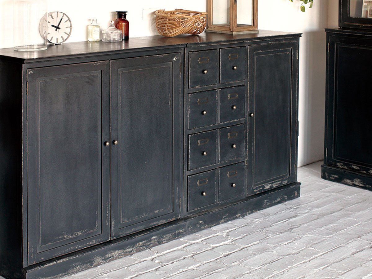 【ノットアンティークス/knot antiques / CRASH GATE / GOODS】のJOKER CABINET / ジョーカー キャビネット 下置き(左扉・右引出しタイプ) インテリア・キッズ・メンズ・レディースファッション・服の通販 founy(ファニー) 　アンティーク　Antique-Inspired　モチーフ　Motif, Design Theme　ホーム・キャンプ・アウトドア・お取り寄せ　Home Living / Home & Lifestyle / Camping Gear / Outdoor Camping　家具・インテリア　Home Furniture & Interior. Stylish & Functional Living Spaces　収納家具・キャビネット　Storage Furniture　収納キャビネット・扉付き棚　Cabinet / Storage Cabinet　参考イメージ|ID: prp329100004941066 ipo3291000000037083324