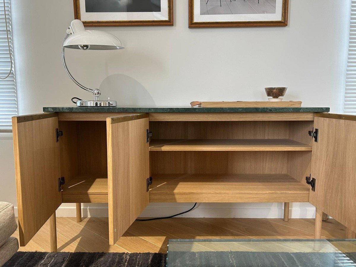 【フリッツ ハンセン/FRITZ HANSEN / GOODS】のJut Cabinet / ジュット キャビネット(木天板) インテリア・キッズ・メンズ・レディースファッション・服の通販 founy(ファニー) 　エレガント 上品　Elegant　オイル　Body Oil　なめらか　Smooth, Silky Texture　モダン　Modern, Contemporary　ホーム・キャンプ・アウトドア・お取り寄せ　Home Living / Home & Lifestyle / Camping Gear / Outdoor Camping　家具・インテリア　Home Furniture & Interior. Stylish & Functional Living Spaces　収納家具・キャビネット　Storage Furniture　収納キャビネット・扉付き棚　Cabinet / Storage Cabinet　ホーム・キャンプ・アウトドア・お取り寄せ　Home Living / Home & Lifestyle / Camping Gear / Outdoor Camping　家具・インテリア　Home Furniture & Interior. Stylish & Functional Living Spaces　収納家具・キャビネット　Storage Furniture　サイドボード・リビング収納　Cabinet / Storage Cabinet　参考イメージ|ID: prp329100004941089 ipo3291000000037083503