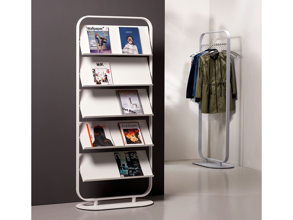 【カスカンド/Cascando / GOODS】のFocus / フォーカス 人気、トレンドファッション・服の通販 founy(ファニー) 　フォルム　Silhouette, Form　フレーム　Frame, Outline　雑誌　Magazine, Fashion Magazine　ホーム・キャンプ・アウトドア・お取り寄せ　Home Living / Home & Lifestyle / Camping Gear / Outdoor Camping　家具・インテリア　Home Furniture & Interior. Stylish & Functional Living Spaces　収納家具・キャビネット　Storage Furniture　シェルフ・オープンラック・収納棚　Open Shelf Rack　ホーム・キャンプ・アウトドア・お取り寄せ　Home Living / Home & Lifestyle / Camping Gear / Outdoor Camping　家具・インテリア　Home Furniture & Interior. Stylish & Functional Living Spaces　収納家具・キャビネット　Storage Furniture　本棚・マガジンスタンド　Bookshelf/Magazine Rack　 other-1|ID: prp329100004941220 ipo3291000000037084716