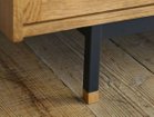 【イージーライフ/Easy Life / GOODS】のZINRO SIDE BOARD / ジンロ サイドボード(オーク) 脚先にはウッドパーツが配されています。|ID: prp329100004941385 ipo3291000000037125883