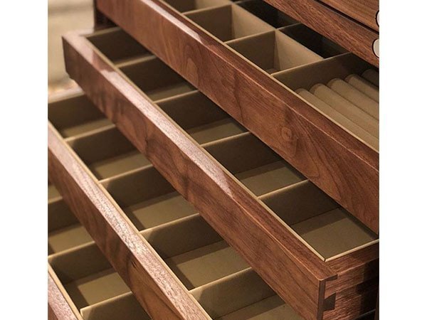 【リアルスタイル/REAL STYLE / GOODS】のREDDING jewelry chest / レディング ジュエリーチェスト インテリア・キッズ・メンズ・レディースファッション・服の通販 founy(ファニー) 　アクセサリー　Fashion Accessories　イヤリング　Earrings　ジュエリー　Jewelry, Accessories　スカーフ　Scarf, Neckwear　ネックレス　Necklace, Pendant Necklace　ファブリック　Fabric, Textile　腕時計　Wristwatch　ホーム・キャンプ・アウトドア・お取り寄せ　Home Living / Home & Lifestyle / Camping Gear / Outdoor Camping　家具・インテリア　Home Furniture & Interior. Stylish & Functional Living Spaces　収納家具・キャビネット　Storage Furniture　チェスト・収納引き出し　Drawers / Storage Chest　ホーム・キャンプ・アウトドア・お取り寄せ　Home Living / Home & Lifestyle / Camping Gear / Outdoor Camping　家具・インテリア　Home Furniture & Interior. Stylish & Functional Living Spaces　ミラー・ドレッサー　Mirrors & Dressers　壁掛けミラー・全身鏡・スタンドミラー　Wall Mirror　ホーム・キャンプ・アウトドア・お取り寄せ　Home Living / Home & Lifestyle / Camping Gear / Outdoor Camping　家具・インテリア　Home Furniture & Interior. Stylish & Functional Living Spaces　ミラー・ドレッサー　Mirrors & Dressers　ドレッサー・ミラー付き化粧台　Vanity Table for Bedroom　ジュエリーケース|ID: prp329100004941433 ipo3291000000037086422