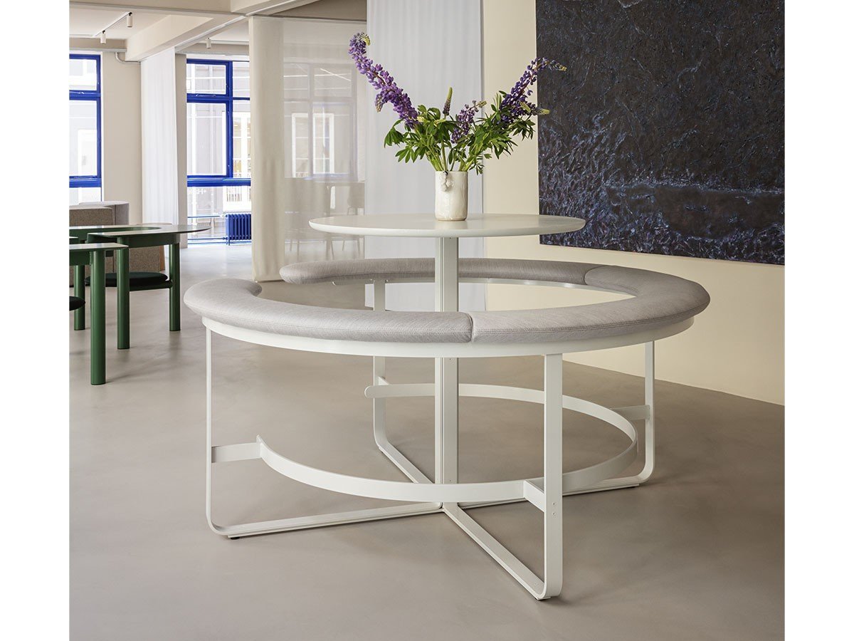 【プラスハレ/Plus Halle / GOODS】のPicnic +halle / ピクニック プラス ハレ インテリア・キッズ・メンズ・レディースファッション・服の通販 founy(ファニー) 　クッション　Cushion, Throw Pillow　テーブル　Table, Dining Table　フレーム　Frame, Outline　ホーム・キャンプ・アウトドア・お取り寄せ　Home Living / Home & Lifestyle / Camping Gear / Outdoor Camping　家具・インテリア　Home Furniture & Interior. Stylish & Functional Living Spaces　テーブル　Dining, Coffee & Side Tables　カフェテーブル・丸型テーブル　Cafe & Bistro Tables　参考商品|ID: prp329100004941743 ipo3291000000037089039