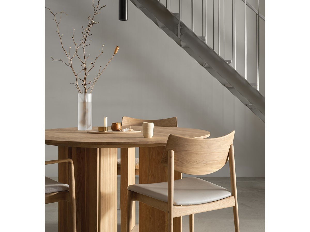 【カリモクケース/KARIMOKU CASE / GOODS】のA-DT03 / A-DT03 インテリア・キッズ・メンズ・レディースファッション・服の通販 founy(ファニー) 　アクセサリー　Fashion Accessories　ガラス　Glass, Glassware　コレクション　Collection, Seasonal Line　テーブル　Table, Dining Table　モダン　Modern, Contemporary　ラウンド　Round, Round Neck　ホーム・キャンプ・アウトドア・お取り寄せ　Home Living / Home & Lifestyle / Camping Gear / Outdoor Camping　家具・インテリア　Home Furniture & Interior. Stylish & Functional Living Spaces　テーブル　Dining, Coffee & Side Tables　ダイニングテーブル・食卓テーブル　Dining Tables　Photographer:Tomooki KengakuInterior Styli|ID: prp329100004941772 ipo3291000000037089225