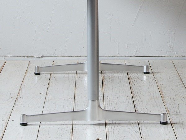 【グリニッチ オリジナル ファニチャー/greeniche original furniture / GOODS】のCafe Table / カフェテーブル 1500 × 700 インテリア・キッズ・メンズ・レディースファッション・服の通販 founy(ファニー) 　オイル　Body Oil　スタンダード　Standard, Basic　センター　Center, Center Line　テーブル　Table, Dining Table　人気　Popular, Best Seller　おすすめ　Recommended / Our Picks　ホーム・キャンプ・アウトドア・お取り寄せ　Home Living / Home & Lifestyle / Camping Gear / Outdoor Camping　家具・インテリア　Home Furniture & Interior. Stylish & Functional Living Spaces　テーブル　Dining, Coffee & Side Tables　ダイニングテーブル・食卓テーブル　Dining Tables　ホーム・キャンプ・アウトドア・お取り寄せ　Home Living / Home & Lifestyle / Camping Gear / Outdoor Camping　家具・インテリア　Home Furniture & Interior. Stylish & Functional Living Spaces　テーブル　Dining, Coffee & Side Tables　カフェテーブル・丸型テーブル　Cafe & Bistro Tables　脚部シルバー|ID: prp329100004942015 ipo3291000000037090895