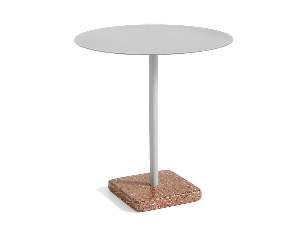 【ヘイ/HAY / GOODS】のTERRAZZO TABLE ROUND / テラゾー テーブル ラウンド インテリア・キッズ・メンズ・レディースファッション・服の通販 founy(ファニー) 　送料無料　Free Shipping　テーブル　Table, Dining Table　ラウンド　Round, Round Neck　ホーム・キャンプ・アウトドア・お取り寄せ　Home Living / Home & Lifestyle / Camping Gear / Outdoor Camping　家具・インテリア　Home Furniture & Interior. Stylish & Functional Living Spaces　テーブル　Dining, Coffee & Side Tables　カフェテーブル・丸型テーブル　Cafe & Bistro Tables　スカイグレー × レッドベース|ID: prp329100004942031 ipo3291000000037091042