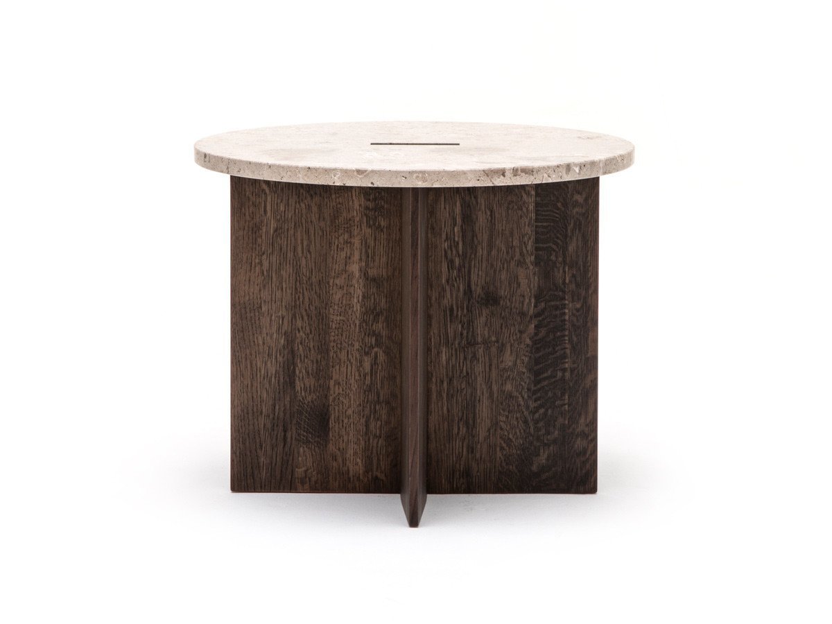 【カリモクケース/KARIMOKU CASE / GOODS】のN-ST01 SMALL / N-ST01 スモール インテリア・キッズ・メンズ・レディースファッション・服の通販 founy(ファニー) 　イタリア　Italy　クッション　Cushion, Throw Pillow　テーブル　Table, Dining Table　デスク　Desk, Work Desk　バランス　Balance, Style Balance　メッシュ　Mesh, Net Fabric　ラウンド　Round, Round Neck　ホーム・キャンプ・アウトドア・お取り寄せ　Home Living / Home & Lifestyle / Camping Gear / Outdoor Camping　家具・インテリア　Home Furniture & Interior. Stylish & Functional Living Spaces　テーブル　Dining, Coffee & Side Tables　サイドテーブル・ナイトテーブル　Side & End Tables　フレーム:スモークドオーク|ID: prp329100004942098 ipo3291000000037091439