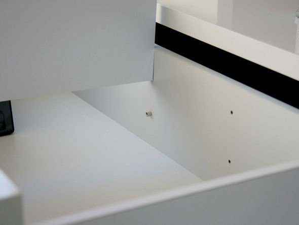 【フライミールーム/FLYMEe Room / GOODS】のTV BOARD / テレビボード 幅170cm f1139 インテリア・キッズ・メンズ・レディースファッション・服の通販 founy(ファニー) 　ガラス　Glass, Glassware　シルバー　Silver, Metallic Silver　シンプル　Simple, Minimal　モノトーン　Monotone, Black and White　ホーム・キャンプ・アウトドア・お取り寄せ　Home Living / Home & Lifestyle / Camping Gear / Outdoor Camping　家具・インテリア　Home Furniture & Interior. Stylish & Functional Living Spaces　テレビボード・テレビ台　TV Cabinets & Consoles　テレビ台・TVボード　Tv Board　引出し内の仕切りは可動式です。ビスの位置で仕切る幅を変更していただけます。|ID: prp329100004942118 ipo3291000000037091561