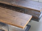 【イカピー/ikp / GOODS】のTV BOARD / テレビボード キャスター付(杉古材) 天板には白や緑、赤など現場で使われていたペンキの跡が入り、古材そのままの表情を活かしたデザインとなっ|ID: prp329100004942260 ipo3291000000037092470