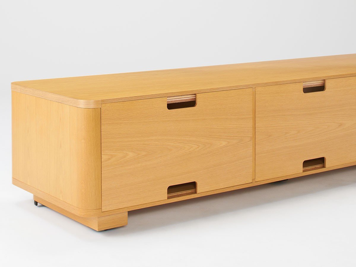 【天童木工/Tendo Mokko / GOODS】のCentro Low Board / チェントロ ローボード インテリア・キッズ・メンズ・レディースファッション・服の通販 founy(ファニー) 　モダン　Modern, Contemporary　ホーム・キャンプ・アウトドア・お取り寄せ　Home Living / Home & Lifestyle / Camping Gear / Outdoor Camping　家具・インテリア　Home Furniture & Interior. Stylish & Functional Living Spaces　テレビボード・テレビ台　TV Cabinets & Consoles　テレビ台・TVボード　Tv Board　背板は簡単に取り外すことができます。|ID: prp329100004942265 ipo3291000000037092495