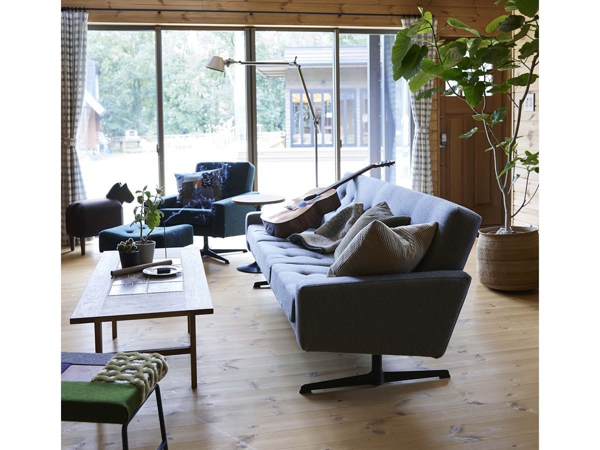 【スウィッチ/SWITCH / GOODS】のSkal Sofa 2P / スコール 2人掛けソファ インテリア・キッズ・メンズ・レディースファッション・服の通販 founy(ファニー) 　クッション　Cushion, Throw Pillow　クラシカル　Classical, Vintage-Inspired　クラシック　Classic, Timeless Style　コンパクト　Compact, Small Size　バランス　Balance, Style Balance　フォルム　Silhouette, Form　モダン　Modern, Contemporary　ホーム・キャンプ・アウトドア・お取り寄せ　Home Living / Home & Lifestyle / Camping Gear / Outdoor Camping　家具・インテリア　Home Furniture & Interior. Stylish & Functional Living Spaces　ソファー　Couches & Sofas　参考イメージ|ID: prp329100004942304 ipo3291000000037092766