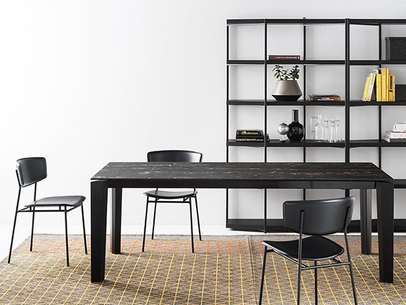 【カリガリス/Calligaris / GOODS】のFIFTIES / フィフティーズ レザー CS/1854 インテリア・キッズ・メンズ・レディースファッション・服の通販 founy(ファニー) 　送料無料　Free Shipping　トレンド　Trend, Trending Now　フレーム　Frame, Outline　モダン　Modern, Contemporary　ホーム・キャンプ・アウトドア・お取り寄せ　Home Living / Home & Lifestyle / Camping Gear / Outdoor Camping　家具・インテリア　Home Furniture & Interior. Stylish & Functional Living Spaces　チェア・椅子　Seating & Chairs　ダイニングチェア・木製チェア　Dining Chairs　シート399 ブラック、脚部P15 マットブラック|ID: prp329100004943034 ipo3291000000037100979