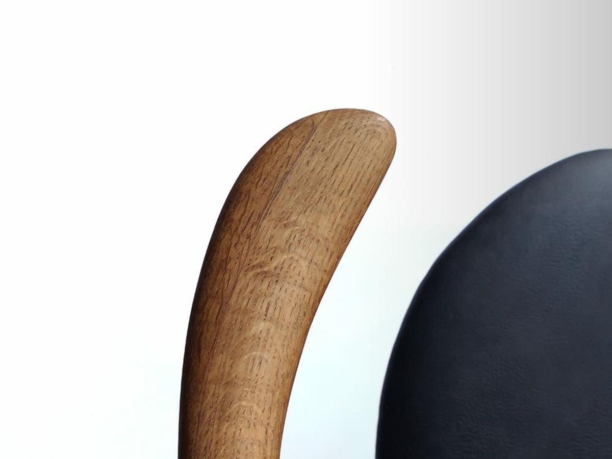 【アデペシュ/a.depeche / GOODS】のsiny chair / サイニー チェア インテリア・キッズ・メンズ・レディースファッション・服の通販 founy(ファニー) 　シンプル　Simple, Minimal　フレーム　Frame, Outline　ヴィンテージ　Vintage Style　ホーム・キャンプ・アウトドア・お取り寄せ　Home Living / Home & Lifestyle / Camping Gear / Outdoor Camping　家具・インテリア　Home Furniture & Interior. Stylish & Functional Living Spaces　チェア・椅子　Seating & Chairs　ダイニングチェア・木製チェア　Dining Chairs　アームオーク ブラウン、張地:ダークブラウン|ID: prp329100004943147 ipo3291000000037103956