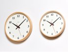【レムノス/Lemnos / GOODS】のPlywood clock / プライウッド クロック 電波時計 S 左:サイズ違いの「Lサイズ」、右:本商品|ID: prp329100004943340 ipo3291000000037104860