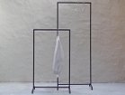 【ライフファニチャー/LIFE FURNITURE / GOODS】のTO IRON HANGER RACK S / TO アイアン ハンガーラック S シリーズでサイズ違いを展開しています。|ID: prp329100004943539 ipo3291000000037105597