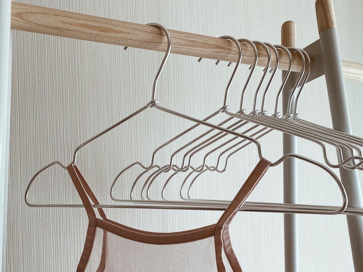 【デュエンデ/DUENDE / GOODS】のDUE / デュエ ハンガーラック 幅80cm インテリア・キッズ・メンズ・レディースファッション・服の通販 founy(ファニー) 　送料無料　Free Shipping　シンプル　Simple, Minimal　スマート　Smart, Elegant　ドレス　Dress, One-Piece　ロング　Long, Long-Length　ホーム・キャンプ・アウトドア・お取り寄せ　Home Living / Home & Lifestyle / Camping Gear / Outdoor Camping　家具・インテリア　Home Furniture & Interior. Stylish & Functional Living Spaces　その他 インテリア雑貨、家具　Home Decor & Furniture Extras　参考イメージ|ID: prp329100004943599 ipo3291000000037105894