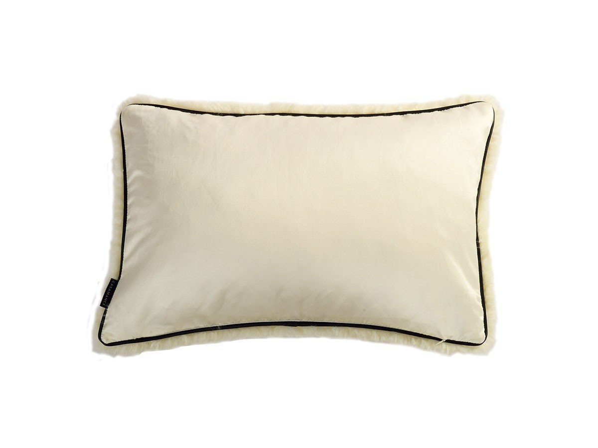 【カサマンス/CASAMANCE / GOODS】のBharal Cushion / バラル クッション 60 × 40cm インテリア・キッズ・メンズ・レディースファッション・服の通販 founy(ファニー) 　送料無料　Free Shipping　クッション　Cushion, Throw Pillow　サテン　Satin, Glossy Fabric　シンプル　Simple, Minimal　テクスチャー　Texture, Textured Fabric　フランス　France, French　モコモコ　Fuzzy, Fluffy　ホーム・キャンプ・アウトドア・お取り寄せ　Home Living / Home & Lifestyle / Camping Gear / Outdoor Camping　家具・インテリア　Home Furniture & Interior. Stylish & Functional Living Spaces　その他 インテリア雑貨、家具　Home Decor & Furniture Extras　イヴォワール(裏面)|ID: prp329100004943809 ipo3291000000037107484