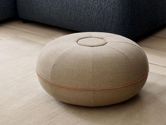 【フリッツ ハンセン/FRITZ HANSEN / GOODS】のPOUF LARGE / プフ ラージ インテリア・キッズ・メンズ・レディースファッション・服の通販 founy(ファウニー) https://founy.com/ 送料無料 Free Shipping アクセサリー Fashion Accessories クッション Cushion, Throw Pillow コレクション Collection, Seasonal Line ホーム・キャンプ・アウトドア・お取り寄せ Home Living / Home & Lifestyle / Camping Gear / Outdoor Camping 家具・インテリア Home Furniture & Interior. Stylish & Functional Living Spaces その他 インテリア雑貨、家具 Home Decor & Furniture Extras |ID: prp329100004943841 ipo3291000000037107663