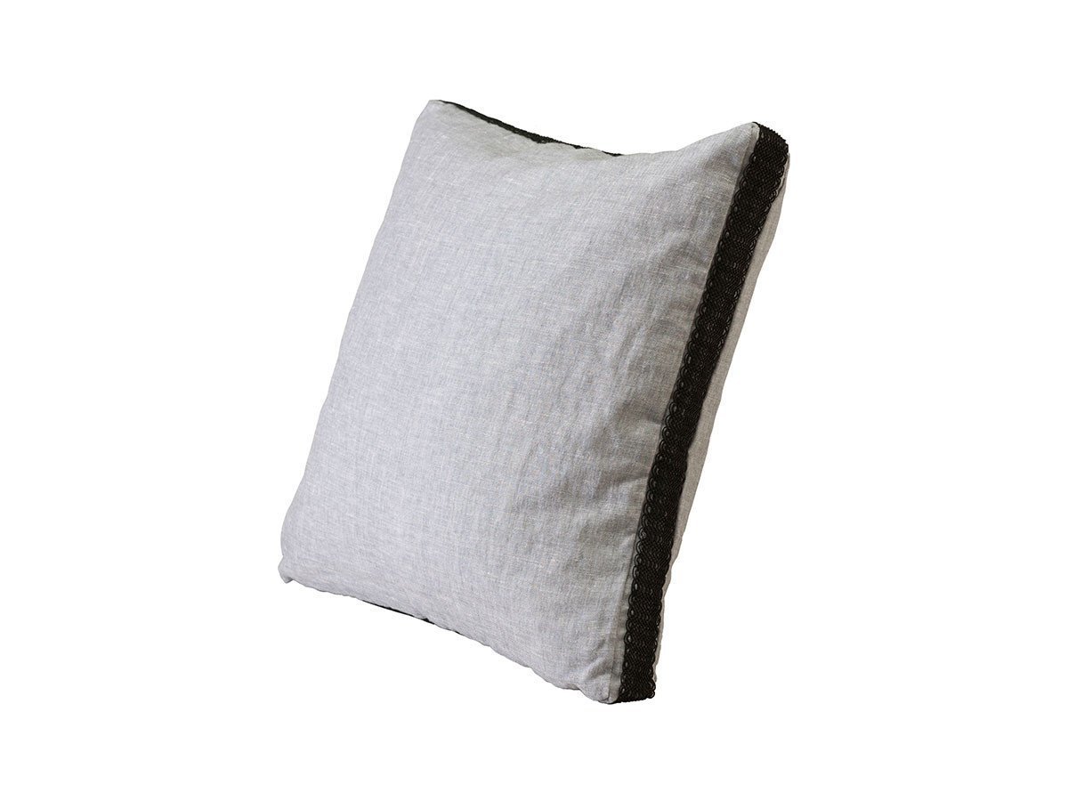 【フライミー ヴェール/FLYMEe vert / GOODS】のAutumn Cushion / オトンヌ クッション インテリア・キッズ・メンズ・レディースファッション・服の通販 founy(ファニー) 　クッション　Cushion, Throw Pillow　フェザー　Feather, Feather Detail　ホーム・キャンプ・アウトドア・お取り寄せ　Home Living / Home & Lifestyle / Camping Gear / Outdoor Camping　家具・インテリア　Home Furniture & Interior. Stylish & Functional Living Spaces　その他 インテリア雑貨、家具　Home Decor & Furniture Extras　02|ID: prp329100004943861 ipo3291000000037107801