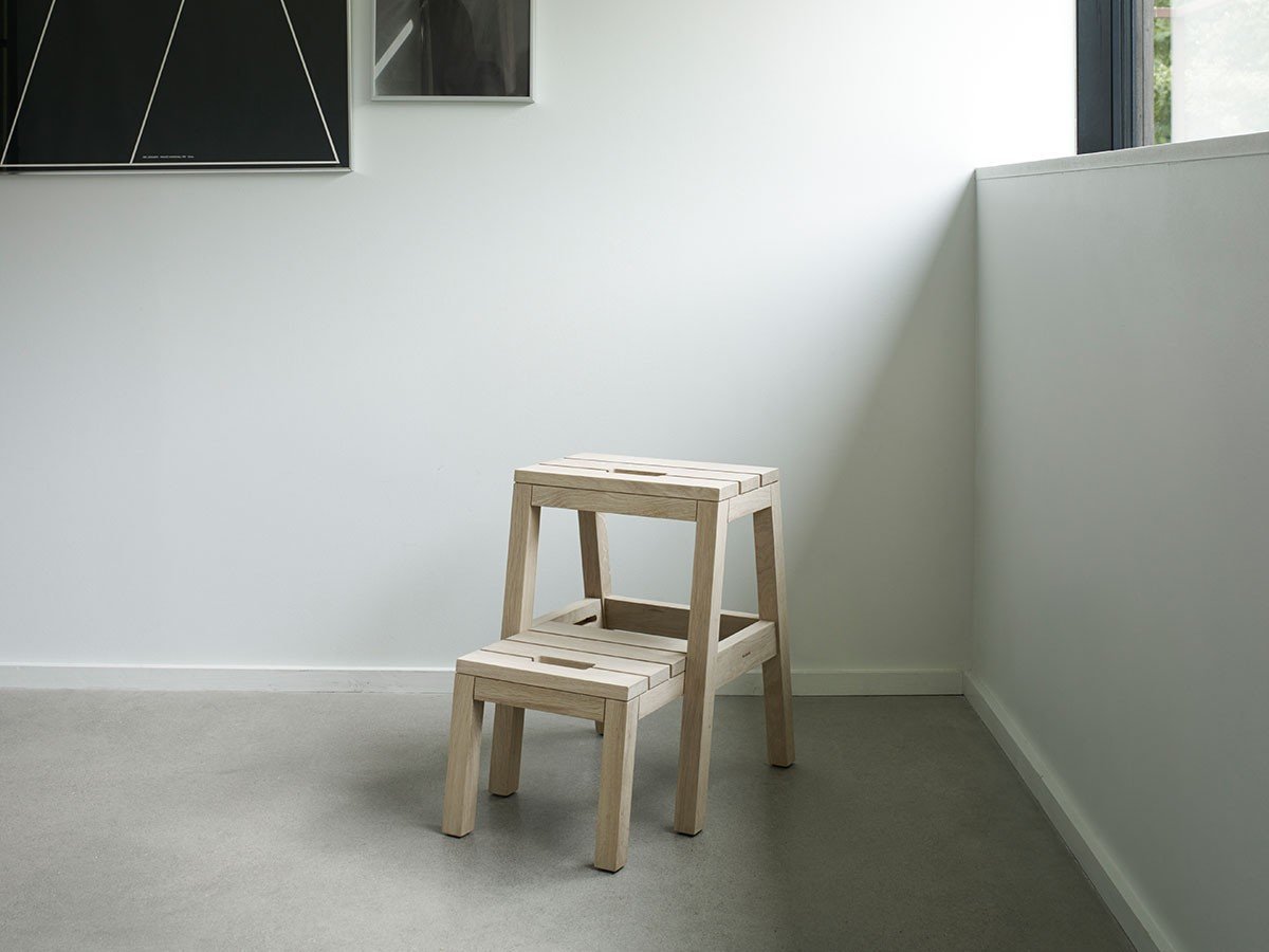 【フリッツ ハンセン/FRITZ HANSEN / GOODS】のDania Step Ladder / ダニア ステップラダー インテリア・キッズ・メンズ・レディースファッション・服の通販 founy(ファニー) 　送料無料　Free Shipping　オイル　Body Oil　シンプル　Simple, Minimal　テーブル　Table, Dining Table　ホーム・キャンプ・アウトドア・お取り寄せ　Home Living / Home & Lifestyle / Camping Gear / Outdoor Camping　家具・インテリア　Home Furniture & Interior. Stylish & Functional Living Spaces　チェア・椅子　Seating & Chairs　スツール・バースツール　Stools & Bar Stools　ホーム・キャンプ・アウトドア・お取り寄せ　Home Living / Home & Lifestyle / Camping Gear / Outdoor Camping　家具・インテリア　Home Furniture & Interior. Stylish & Functional Living Spaces　テーブル　Dining, Coffee & Side Tables　サイドテーブル・ナイトテーブル　Side & End Tables　ウッド:オーク|ID: prp329100004944730 ipo3291000000037114376