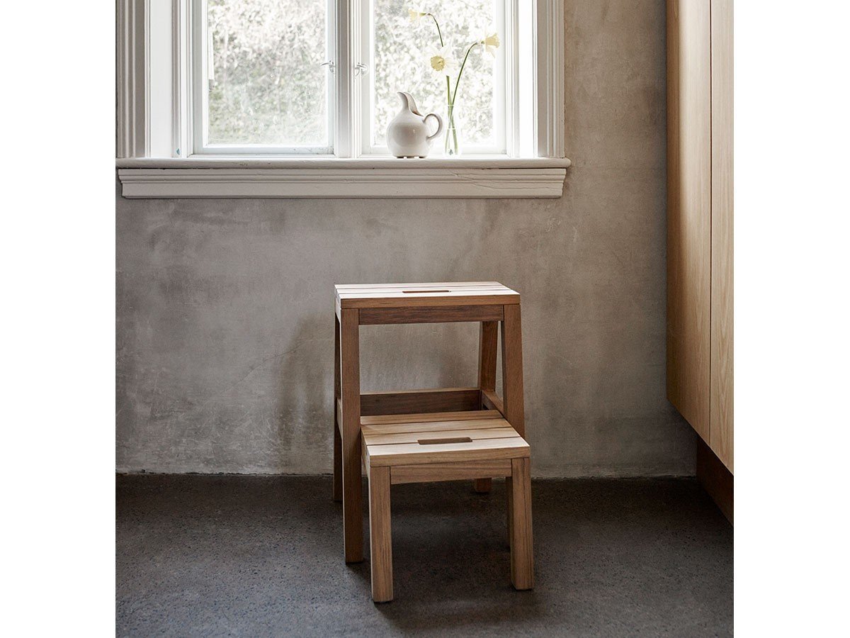 【フリッツ ハンセン/FRITZ HANSEN / GOODS】のDania Step Ladder / ダニア ステップラダー インテリア・キッズ・メンズ・レディースファッション・服の通販 founy(ファニー) 　送料無料　Free Shipping　オイル　Body Oil　シンプル　Simple, Minimal　テーブル　Table, Dining Table　ホーム・キャンプ・アウトドア・お取り寄せ　Home Living / Home & Lifestyle / Camping Gear / Outdoor Camping　家具・インテリア　Home Furniture & Interior. Stylish & Functional Living Spaces　チェア・椅子　Seating & Chairs　スツール・バースツール　Stools & Bar Stools　ホーム・キャンプ・アウトドア・お取り寄せ　Home Living / Home & Lifestyle / Camping Gear / Outdoor Camping　家具・インテリア　Home Furniture & Interior. Stylish & Functional Living Spaces　テーブル　Dining, Coffee & Side Tables　サイドテーブル・ナイトテーブル　Side & End Tables　ウッド:チーク|ID: prp329100004944730 ipo3291000000037114378