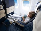 【ストッケ/STOKKE / GOODS】のJETKIDS BY STOKKE BED BOX / ジェットキッズ BY ストッケ ベッドボックス 延長可能なフタと付属するマットレスを使用することで、お子さまが脚を伸ばして座ることができます。|ID: prp329100004945000 ipo3291000000037116598
