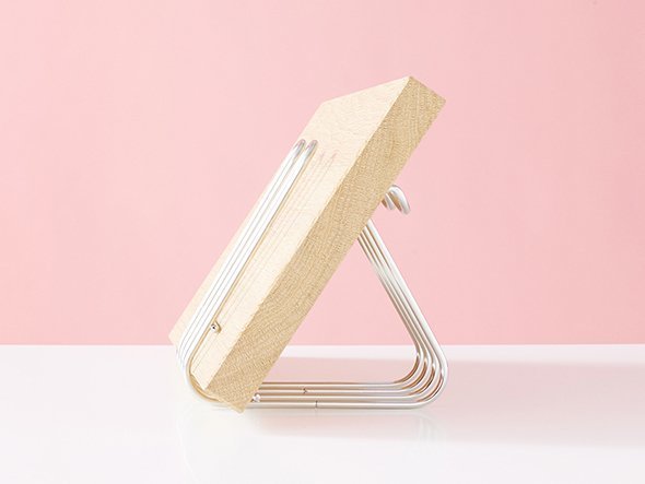 【フライミーアクセソワ/FLYMEe accessoire / GOODS】のTablet Stand / タブレットスタンド #28889 インテリア・キッズ・メンズ・レディースファッション・服の通販 founy(ファニー) 　アクセサリー　Fashion Accessories　スタンド　Stand Collar, Upright Stand　スマート　Smart, Elegant　フォルム　Silhouette, Form　ローズ　Rose, Rose Motif　ホーム・キャンプ・アウトドア・お取り寄せ　Home Living / Home & Lifestyle / Camping Gear / Outdoor Camping　キッチン・ダイニング　Kitchen & Dining Essentials. Stylish & Functional Tableware　キッチン収納　Kitchen Storage　料理が終わったら、まな板立てとしてもお使いいただけます。|ID: prp329100004945142 ipo3291000000037117601