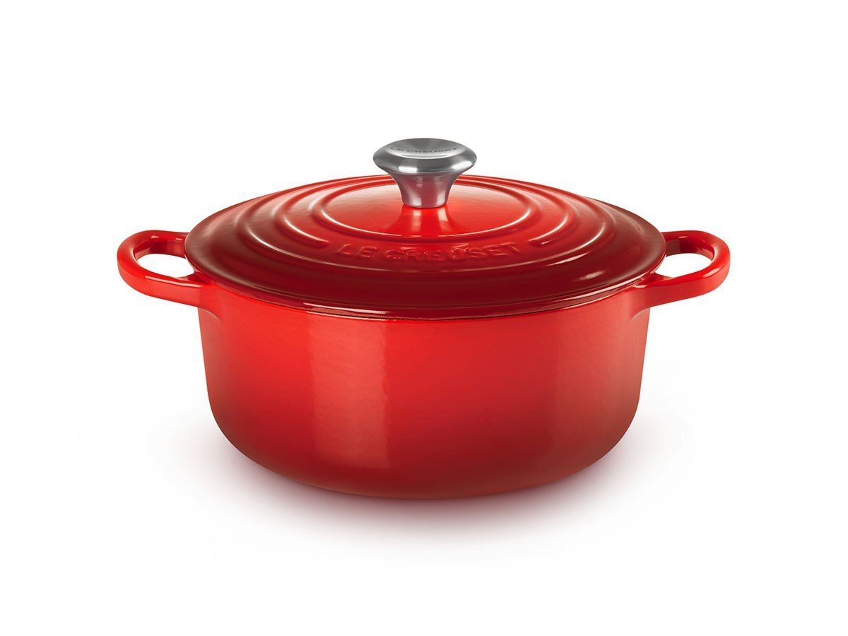 【ル クルーゼ/Le Creuset / GOODS】のCocotte Ronde / シグニチャー ココット・ロンド 22cm(シルバーツマミ) インテリア・キッズ・メンズ・レディースファッション・服の通販 founy(ファニー) 　コーティング　Coating, Coated Finish　軽量　Lightweight, Ultra Light　シルバー　Silver, Metallic Silver　送料無料　Free Shipping　ホーム・キャンプ・アウトドア・お取り寄せ　Home Living / Home & Lifestyle / Camping Gear / Outdoor Camping　キッチン・ダイニング　Kitchen & Dining Essentials. Stylish & Functional Tableware　キッチン収納　Kitchen Storage　チェリーレッド|ID: prp329100004945280 ipo3291000000037118216