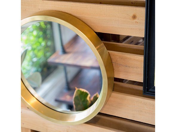 【ノットアンティークス/knot antiques / CRASH GATE / GOODS】のRESO MIRROR / レゾ ミラー 直径61cm インテリア・キッズ・メンズ・レディースファッション・服の通販 founy(ファニー) 　フレーム　Frame, Outline　ホーム・キャンプ・アウトドア・お取り寄せ　Home Living / Home & Lifestyle / Camping Gear / Outdoor Camping　家具・インテリア　Home Furniture & Interior. Stylish & Functional Living Spaces　ミラー・ドレッサー　Mirrors & Dressers　壁掛けミラー・全身鏡・スタンドミラー　Wall Mirror　ホーム・キャンプ・アウトドア・お取り寄せ　Home Living / Home & Lifestyle / Camping Gear / Outdoor Camping　家具・インテリア　Home Furniture & Interior. Stylish & Functional Living Spaces　ミラー・ドレッサー　Mirrors & Dressers　ドレッサー・ミラー付き化粧台　Vanity Table for Bedroom　|ID: prp329100004945451 ipo3291000000037119075