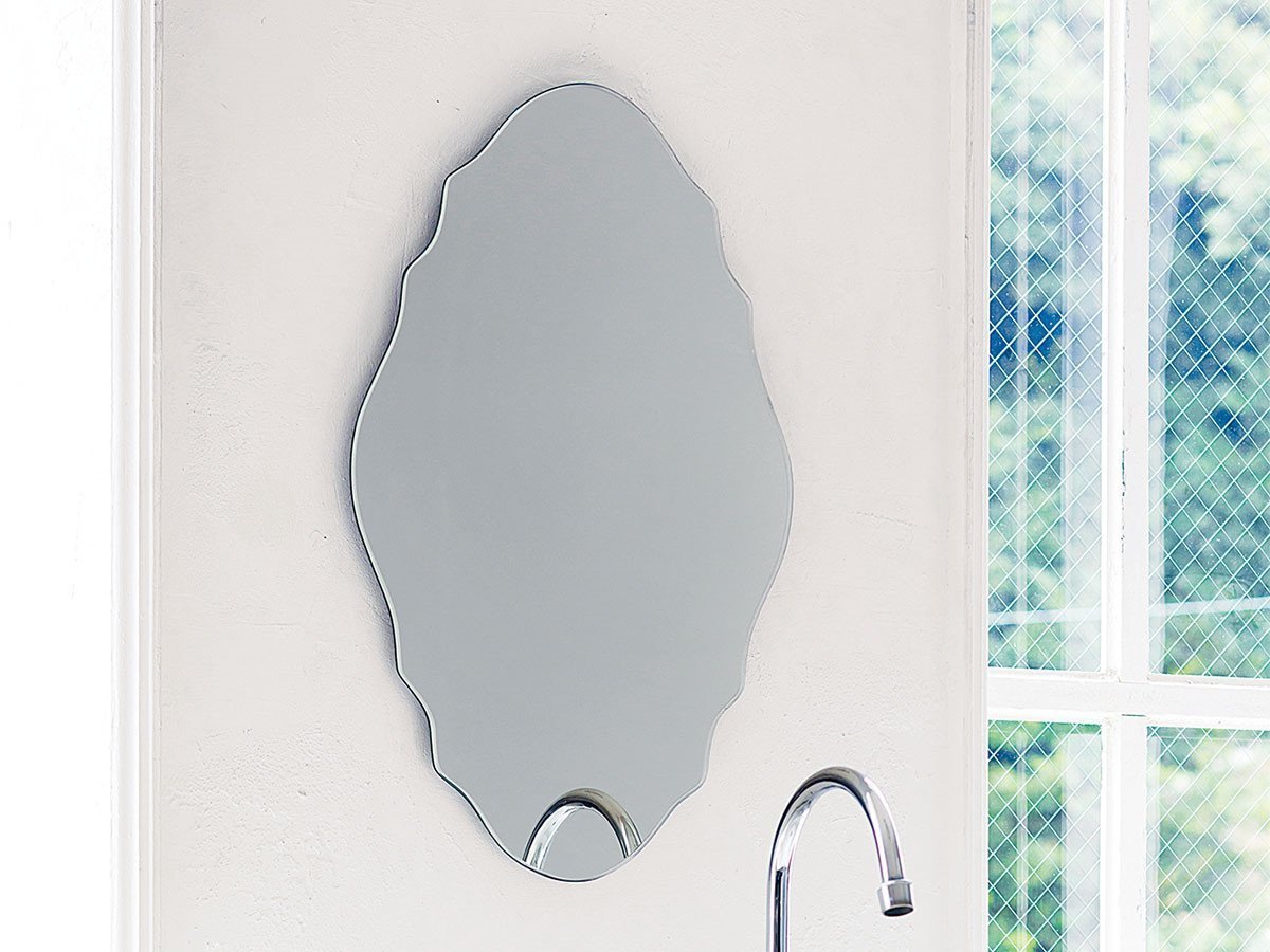 【フライミー ブラン/FLYMEe Blanc / GOODS】のWALL MIRROR / ウォールミラー m77284 インテリア・キッズ・メンズ・レディースファッション・服の通販 founy(ファニー) 　送料無料　Free Shipping　フォルム　Silhouette, Form　フレーム　Frame, Outline　エレガント 上品　Elegant　ホーム・キャンプ・アウトドア・お取り寄せ　Home Living / Home & Lifestyle / Camping Gear / Outdoor Camping　家具・インテリア　Home Furniture & Interior. Stylish & Functional Living Spaces　ミラー・ドレッサー　Mirrors & Dressers　壁掛けミラー・全身鏡・スタンドミラー　Wall Mirror　ホーム・キャンプ・アウトドア・お取り寄せ　Home Living / Home & Lifestyle / Camping Gear / Outdoor Camping　家具・インテリア　Home Furniture & Interior. Stylish & Functional Living Spaces　ミラー・ドレッサー　Mirrors & Dressers　ドレッサー・ミラー付き化粧台　Vanity Table for Bedroom　-|ID: prp329100004945461 ipo3291000000037119129