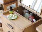 【アンジー/and g / GOODS】のbarbell dresser / バーベル ドレッサー 内部の奥には深めの収納スペースが設けられ、高さのある化粧水ボトルなども収納が可能です。|ID: prp329100004945484 ipo3291000000037119222