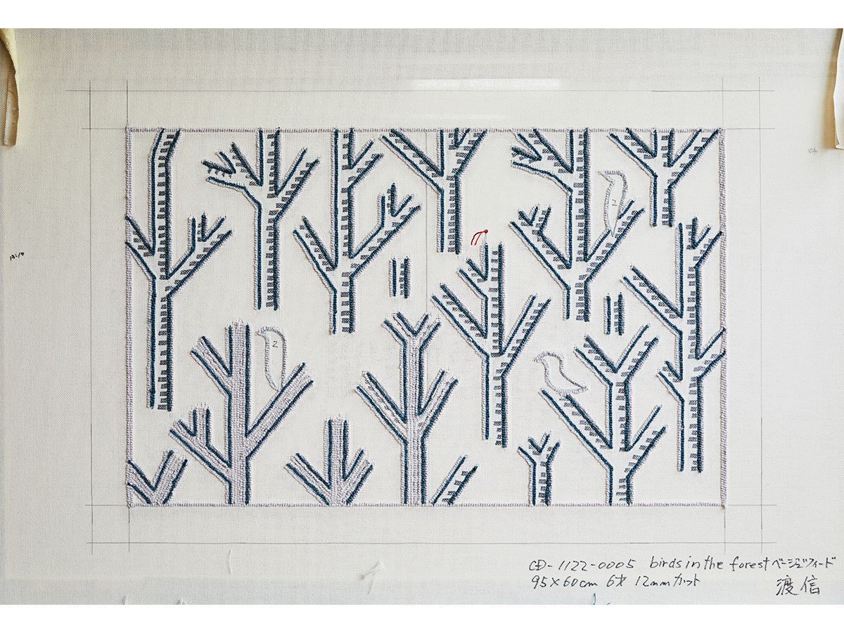 【山形緞通/Yamagata Dantsu / GOODS】のDESIGNERS LINE birds in the forest / デザイナーズライン バーズ・イン・ザ・フォレスト S インテリア・キッズ・メンズ・レディースファッション・服の通販 founy(ファニー) 　ハンド　Hand, Handmade　ループ　Loop, Loop Knit　送料無料　Free Shipping　おすすめ　Recommended / Our Picks　ホーム・キャンプ・アウトドア・お取り寄せ　Home Living / Home & Lifestyle / Camping Gear / Outdoor Camping　家具・インテリア　Home Furniture & Interior. Stylish & Functional Living Spaces　その他 インテリア雑貨、家具　Home Decor & Furniture Extras　毛先を均等にカットし切り揃えるカットパイルという織り方を基本としながら、原画の纏った空気を表現するた|ID: prp329100004946243 ipo3291000000037123464