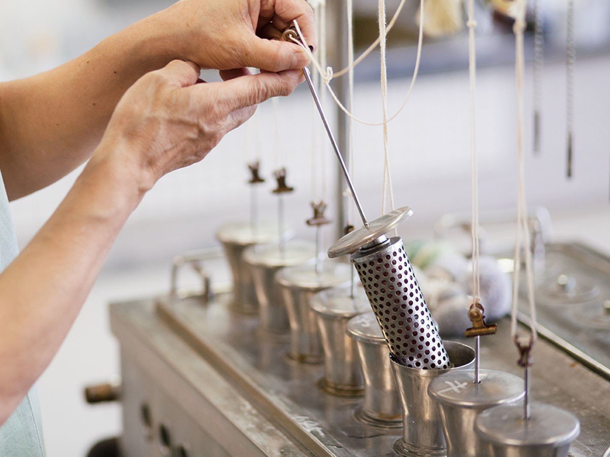 【山形緞通/Yamagata Dantsu / GOODS】のDESIGNERS LINE - KENGO KUMA - KOKE / デザイナーズライン - 隈 研吾 - 苔 インテリア・キッズ・メンズ・レディースファッション・服の通販 founy(ファニー) 　送料無料　Free Shipping　コレクション　Collection, Seasonal Line　シルク　Silk, 100% Silk　ホーム・キャンプ・アウトドア・お取り寄せ　Home Living / Home & Lifestyle / Camping Gear / Outdoor Camping　家具・インテリア　Home Furniture & Interior. Stylish & Functional Living Spaces　その他 インテリア雑貨、家具　Home Decor & Furniture Extras　柄を細やかに表現するために、色を調合します。耐摩耗、耐光テストを繰り返し、原画に合わせて的確な色をつ|ID: prp329100004946342 ipo3291000000037124194