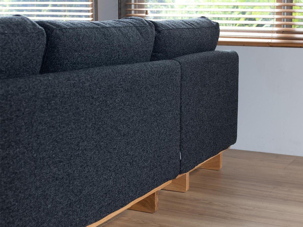 【シーヴ/SIEVE / GOODS】のcrossing sofa 1seater / クロッシングソファ 1人掛け インテリア・キッズ・メンズ・レディースファッション・服の通販 founy(ファニー) 　ウッド　Wooden Design　クッション　Cushion, Throw Pillow　フレーム　Frame, Outline　リラックス　Relax, Relaxed Fit　ホーム・キャンプ・アウトドア・お取り寄せ　Home Living / Home & Lifestyle / Camping Gear / Outdoor Camping　家具・インテリア　Home Furniture & Interior. Stylish & Functional Living Spaces　ソファー　Couches & Sofas　張地:ブラック|ID: prp329100004946587 ipo3291000000037125805