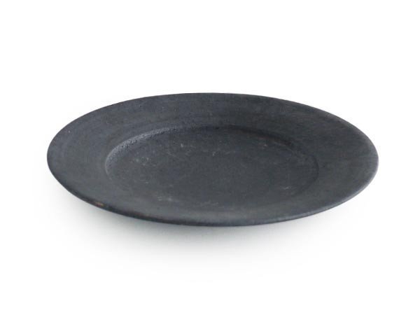 【ミシンポタリークリエーション/MISHIM POTTERY CREATION / GOODS】のfractal rim plate M susu / フラクタル リムプレート M(スス) 人気、トレンドファッション・服の通販 founy(ファニー) 　クラシカル　Classical, Vintage-Inspired　コレクション　Collection, Seasonal Line　シェイプ　Shape, Slim Fit　シンプル　Simple, Minimal　皿　Plate, Dish　テーブル　Table, Dining Table　フラット　Flat, Flat Shoes　プレート　Plate, Dish　 other-1|ID: prp329100004946601 ipo3291000000037125957