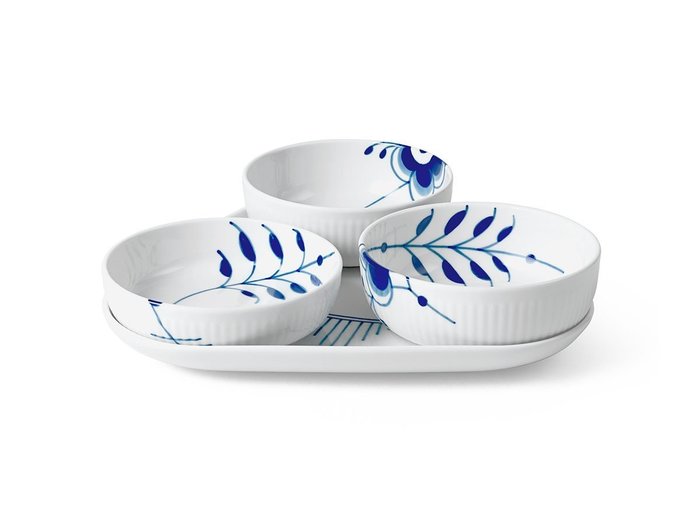 【ロイヤル コペンハーゲン/Royal Copenhagen / GOODS】のBlue Fluted Mega Serving Dish Set / ブルーフルーテッド メガ サービング ディッシュ セット インテリア・キッズ・メンズ・レディースファッション・服の通販 founy(ファニー) https://founy.com/ 送料無料 Free Shipping コレクション Collection, Seasonal Line テーブル Table, Dining Table ハンド Hand, Handmade プレート Plate, Dish モチーフ Motif, Design Theme 人気 Popular, Best Seller 皿 Plate, Dish |ID: prp329100004946950 ipo3291000000037127231