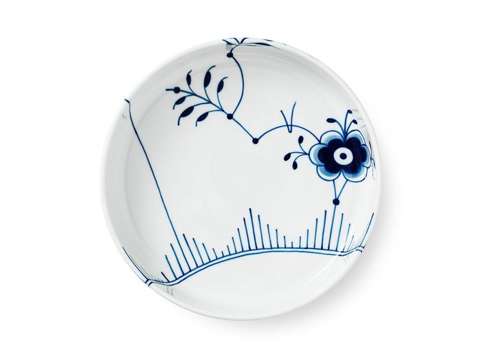 【ロイヤル コペンハーゲン/Royal Copenhagen / GOODS】のBlue Fluted Mega Ovenware Round / ブルーフルーテッド メガ オーブンウェアラウンド インテリア・キッズ・メンズ・レディースファッション・服の通販 founy(ファニー) https://founy.com/ 送料無料 Free Shipping コレクション Collection, Seasonal Line テーブル Table, Dining Table ハンド Hand, Handmade プレート Plate, Dish モチーフ Motif, Design Theme 人気 Popular, Best Seller 皿 Plate, Dish |ID: prp329100004946958 ipo3291000000037127247